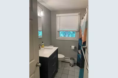 10 Brenan St, Holyoke, MA 01040 - Photo 9