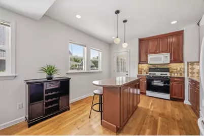 16 Linwood St, Holbrook, MA 02343 - Photo 5