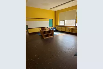 385 High St, Fall River, MA 02720 - Photo 7