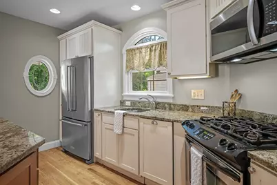 18 Nahant St, Wakefield, MA 01880 - Photo 13