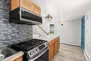 240 Montaup St, Fall River, MA 02724 - Photo 13
