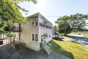 51 Rosemont St, Lowell, MA 01854 - Photo 33