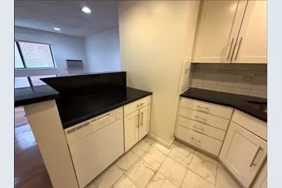 70 Lafayette #27, Chelsea, MA 02150 - Photo 3