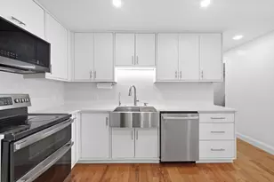 15 Houghton St, Worcester, MA 01604 - Photo 5