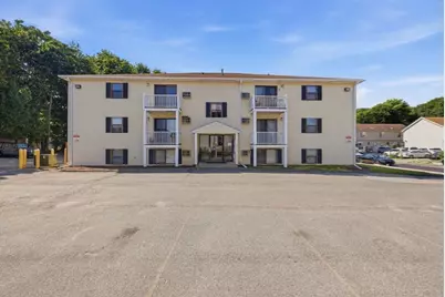 15 Houghton St #6, Worcester, MA 01604 - Photo 1