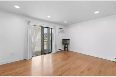 15 Houghton St #6, Worcester, MA 01604 - Photo 11