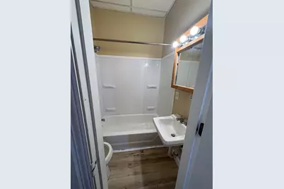 213 Worthington St #3L, Springfield, MA 01103 - Photo 5