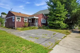 75 Knollwood St, Springfield, MA 01104 - Photo 19