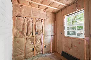 62 Bennett St S, Gloucester, MA 01930 - Photo 15