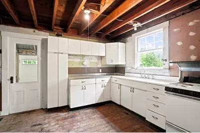 62 Bennett St S, Gloucester, MA 01930 - Photo 9
