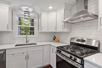 25 Glenwood Rd, Tewksbury, MA 01876 - Photo 5