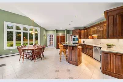 16 Longmeadow Rd, Milton, MA 02186 - Photo 9