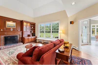 16 Longmeadow Rd, Milton, MA 02186 - Photo 11