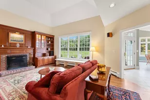 16 Longmeadow Rd, Milton, MA 02186 - Photo 11