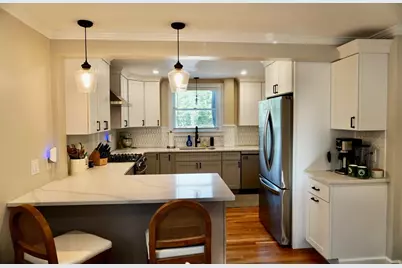 29 Pilgrim Road, Weymouth, MA 02191 - Photo 9