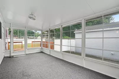 35 Park Forest Rd, Springfield, MA 01118 - Photo 9