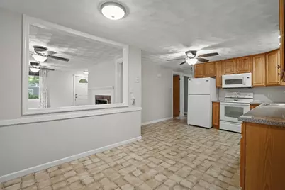 35 Park Forest Rd, Springfield, MA 01118 - Photo 3
