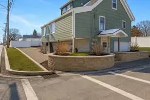 875 Granite St, Braintree, MA 02184 - Photo 1