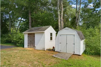 41 Castlewood Dr, Billerica, MA 01821 - Photo 37