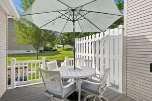 2 Chapman Pl, Leominster, MA 01453 - Photo 23