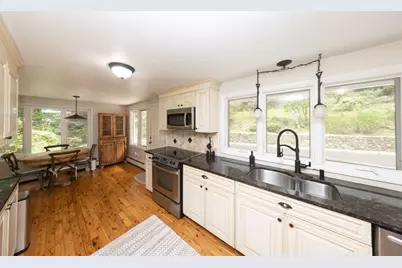 92 Brook St, Hudson, MA 01749 - Photo 15