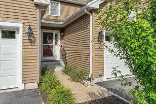 62 Terry Ln, Plainville, MA 02762 - Photo 3