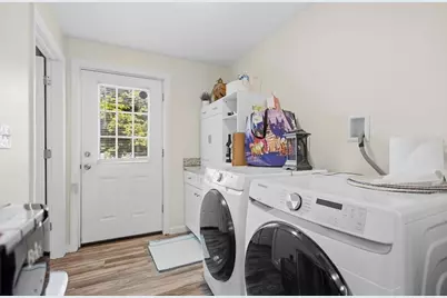 119 Bowler St, Lynn, MA 01904 - Photo 35