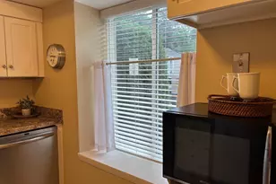 220 Nassau Dr, Springfield, MA 01129 - Photo 9
