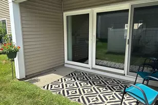 220 Nassau Dr, Springfield, MA 01129 - Photo 23