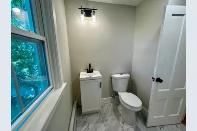 37 Oakes Ave, Southbridge, MA 01550 - Photo 33