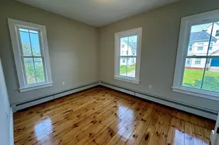37 Oakes Ave, Southbridge, MA 01550 - Photo 25