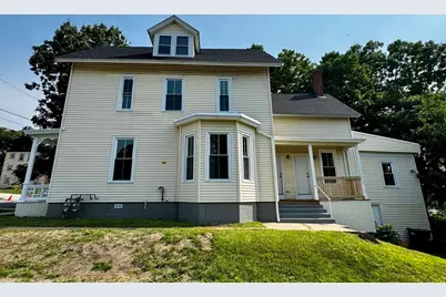 37 Oakes Ave, Southbridge, MA 01550 - Photo 5