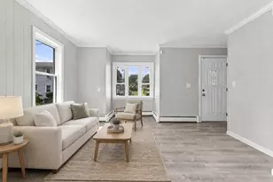 100 Melville St, Fall River, MA 02724 - Photo 9