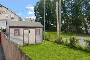 100 Melville St, Fall River, MA 02724 - Photo 3