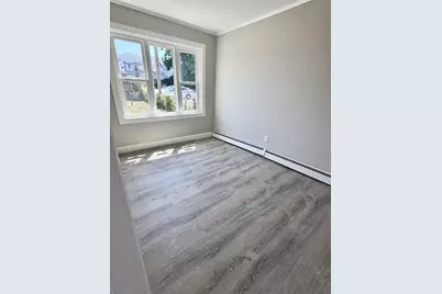 100 Melville St, Fall River, MA 02724 - Photo 7