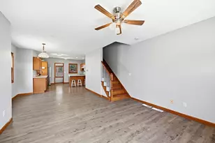 16 Park Pl, East Longmeadow, MA 01028 - Photo 5