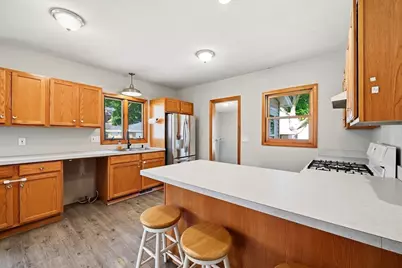 16 Park Pl, East Longmeadow, MA 01028 - Photo 11