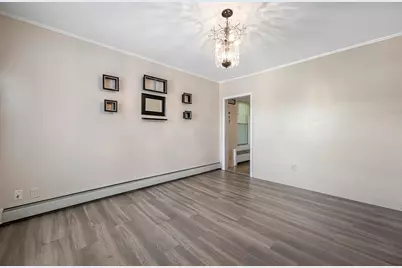352 Daniels St, Fitchburg, MA 01420 - Photo 11