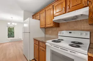 220 Bedford, Bridgewater, MA 02324 - Photo 5