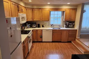 801 Manor Ter, Lexington, MA 02420 - Photo 3