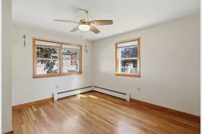 85 Bunker Hill Ave, Lowell, MA 01850 - Photo 9