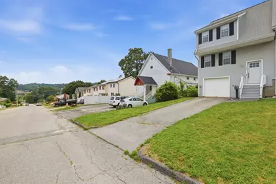 37 Grammont Road, Worcester, MA 01607 - Photo 3
