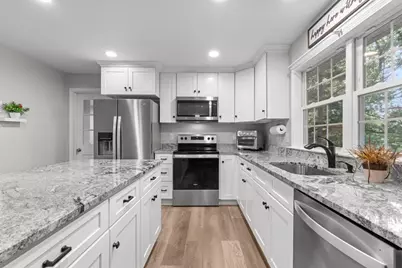 11 Mendon Road, Northbridge, MA 01534 - Photo 3