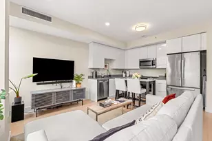 121 Portland St, Boston, MA 02114 - Photo 3