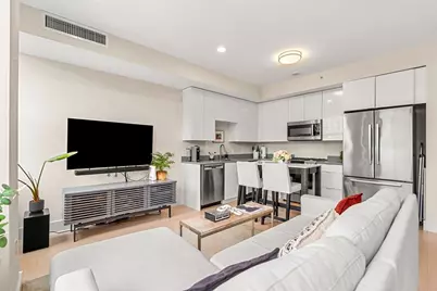 121 Portland St #609, Boston, MA 02114 - Photo 3