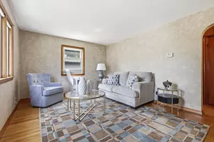 2 Douglas, Lowell, MA 01852 - Photo 7