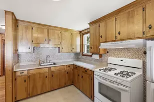 2 Douglas, Lowell, MA 01852 - Photo 11