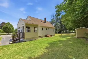 2 Douglas, Lowell, MA 01852 - Photo 23
