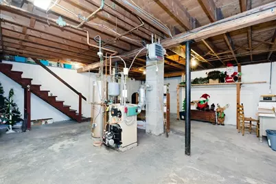 520 Jackson St, Methuen, MA 01844 - Photo 25