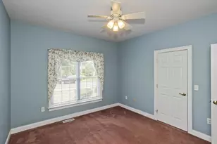 15 Avalon Pl, Agawam, MA 01030 - Photo 19